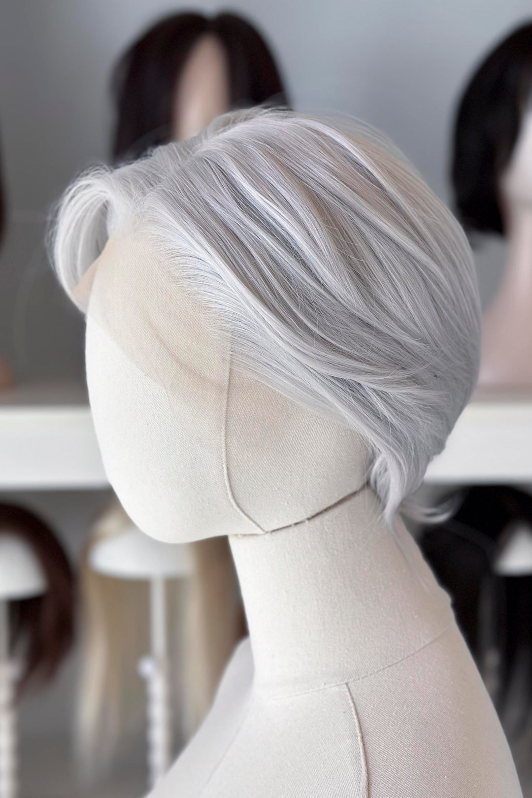 Icy Silver Short Straight Lace Front Wig Kallias