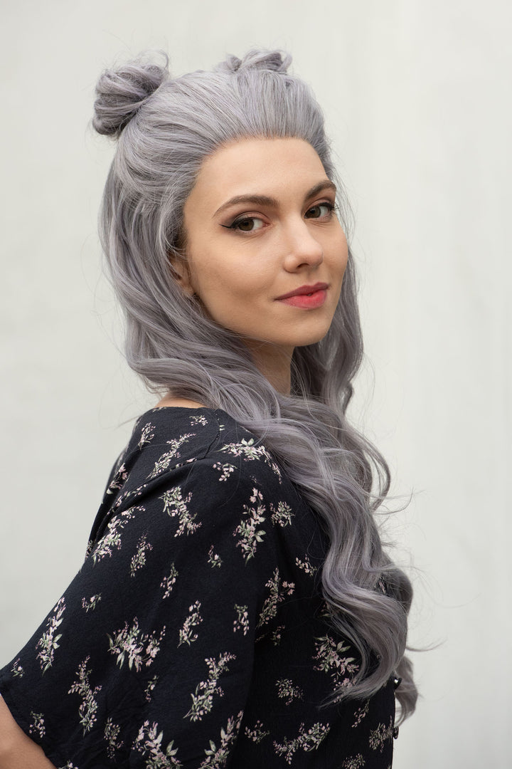 Kardashian Silver Lace Front Wavy Wig