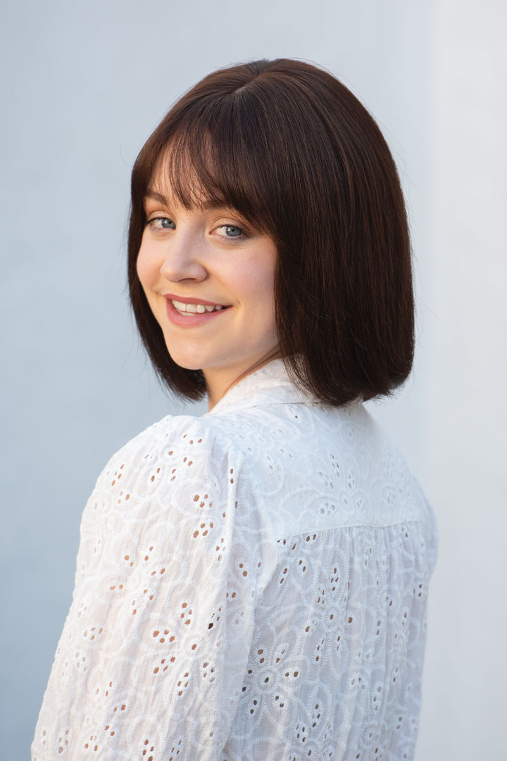 Bob Cut Straight Hair Wig Natural Brown Brunette Wig with Bangs