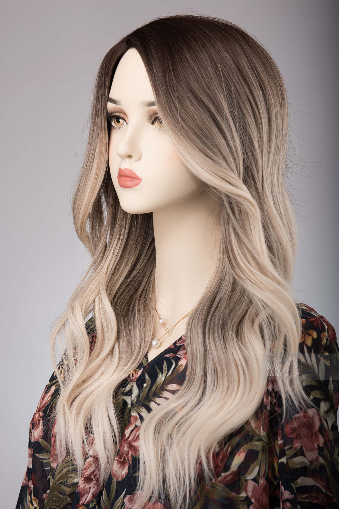 Vanilla Cream Ombre Blonde Wavy Wig Arlie