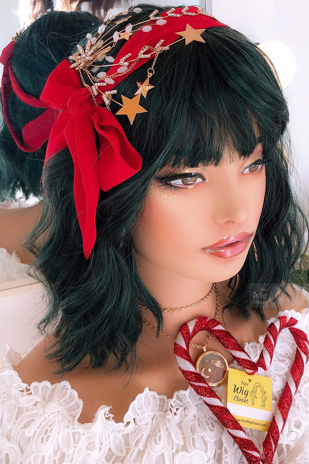 Pastel Green Wavy Synthetic Bob Wig with Bangs Polaris