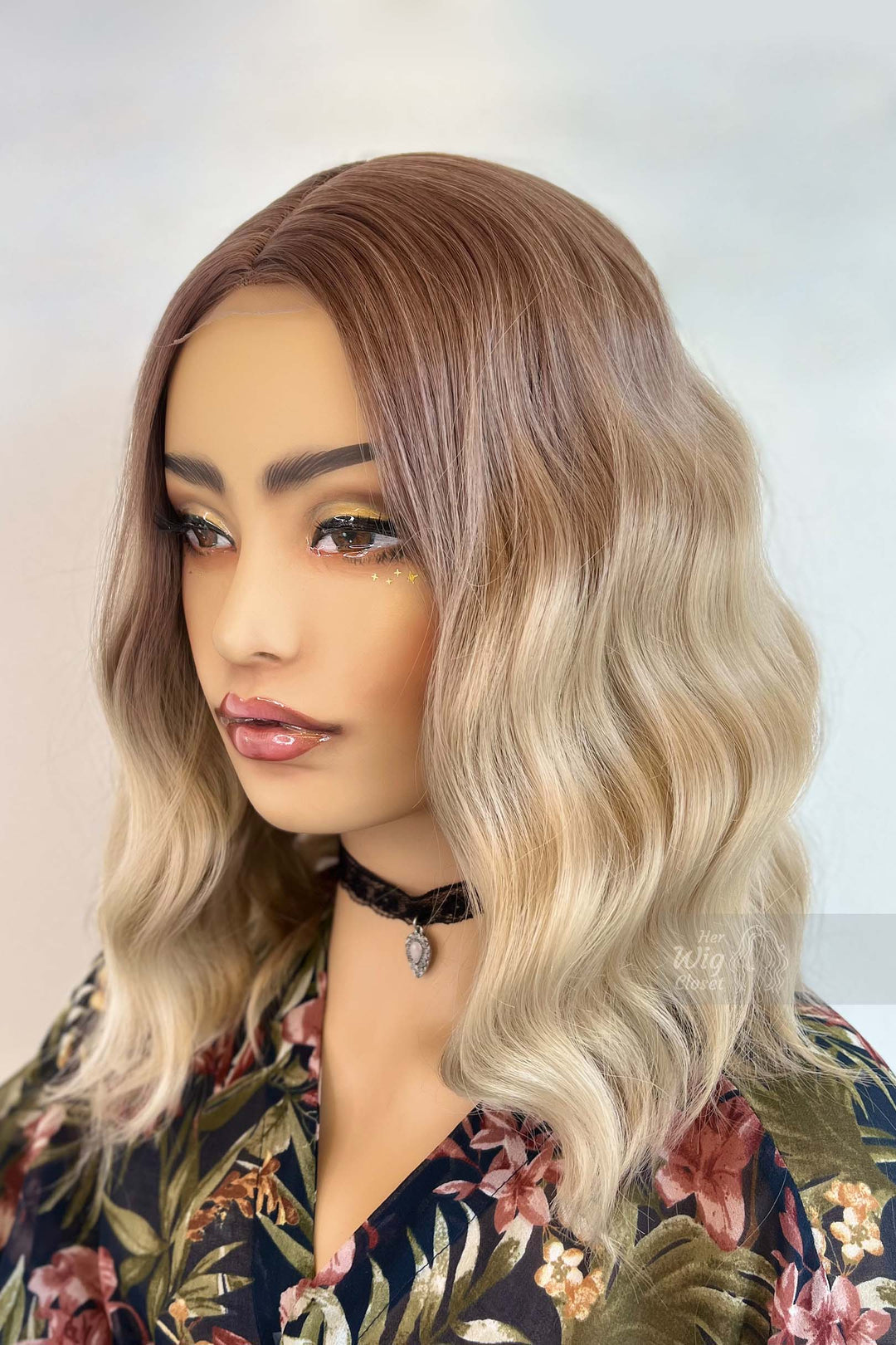 Ash Blonde Ombre Wavy Bob Small Lace Wig Zoey