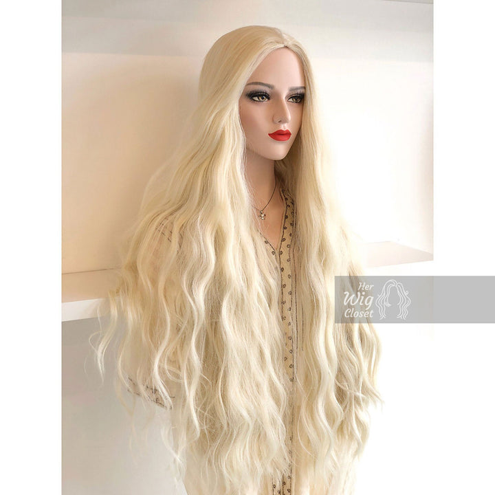 Daenerys | 32“ Wavy Icy Blonde Synthetic Wig Her Wig Closet