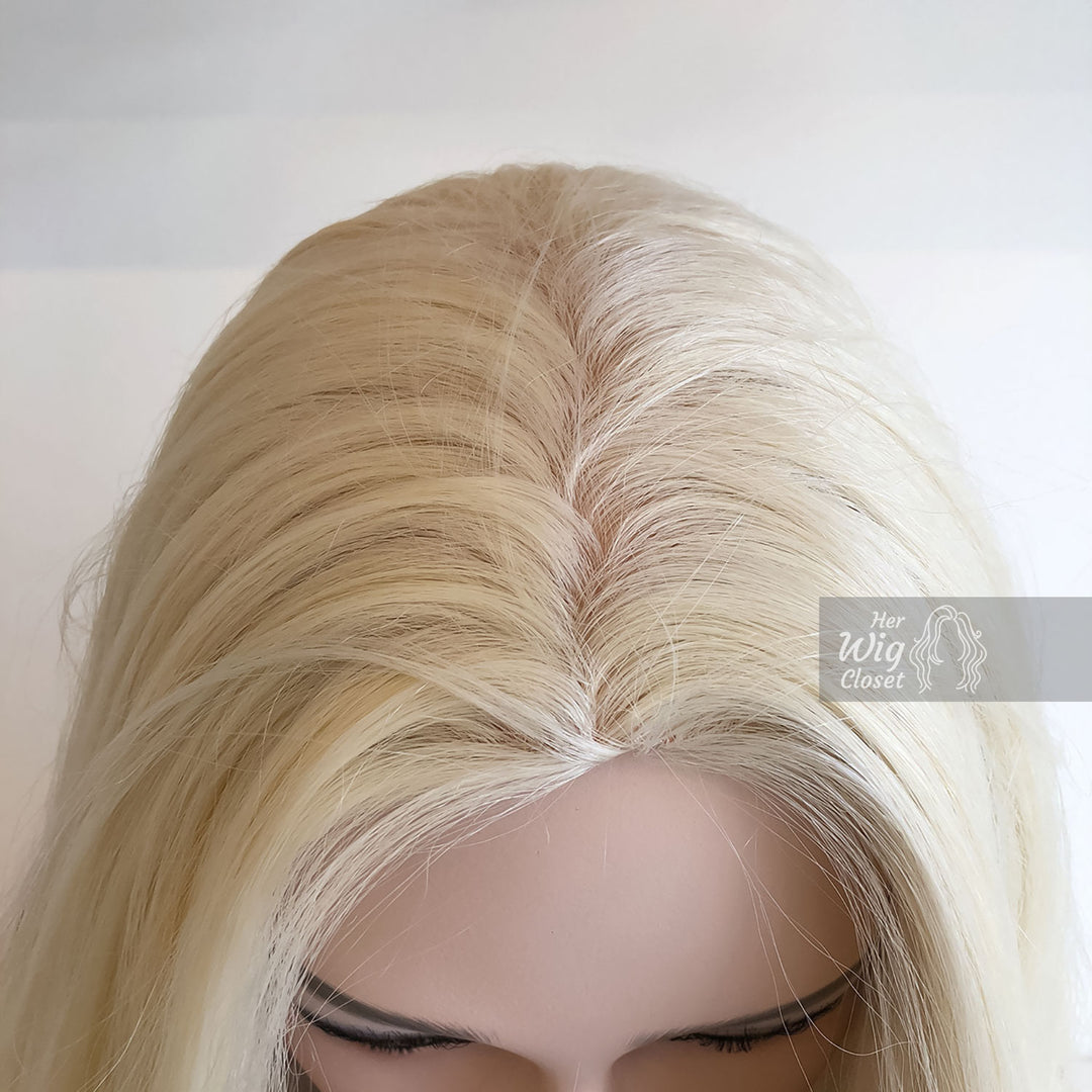Daenerys | 32“ Wavy Icy Blonde Synthetic Wig Her Wig Closet